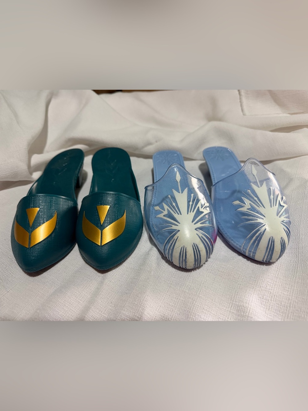 Frozen Disney girls Ana & Elsa Teal Mules with Gold Accents & Light Jelly Clogs